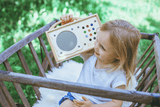 MP3-Player aus Holz für Kinder – hörbert macht Musik zum Kinderspiel